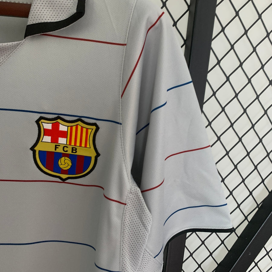 9e7fcb11_900x-1.jpg BARCELONA 2003/2005 SILVER AWAY SHIRT