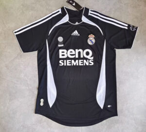REAL MADRID 2006 BLACK AWAY RETRO FOOTBALL SHIRT