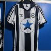 NEWCASTLE UNITED 80/82 HOME RETRO FOOTBALL SHIRT NEWCASTLE UNITED 80/82 HOME RETRO FOOTBALL SHIRT