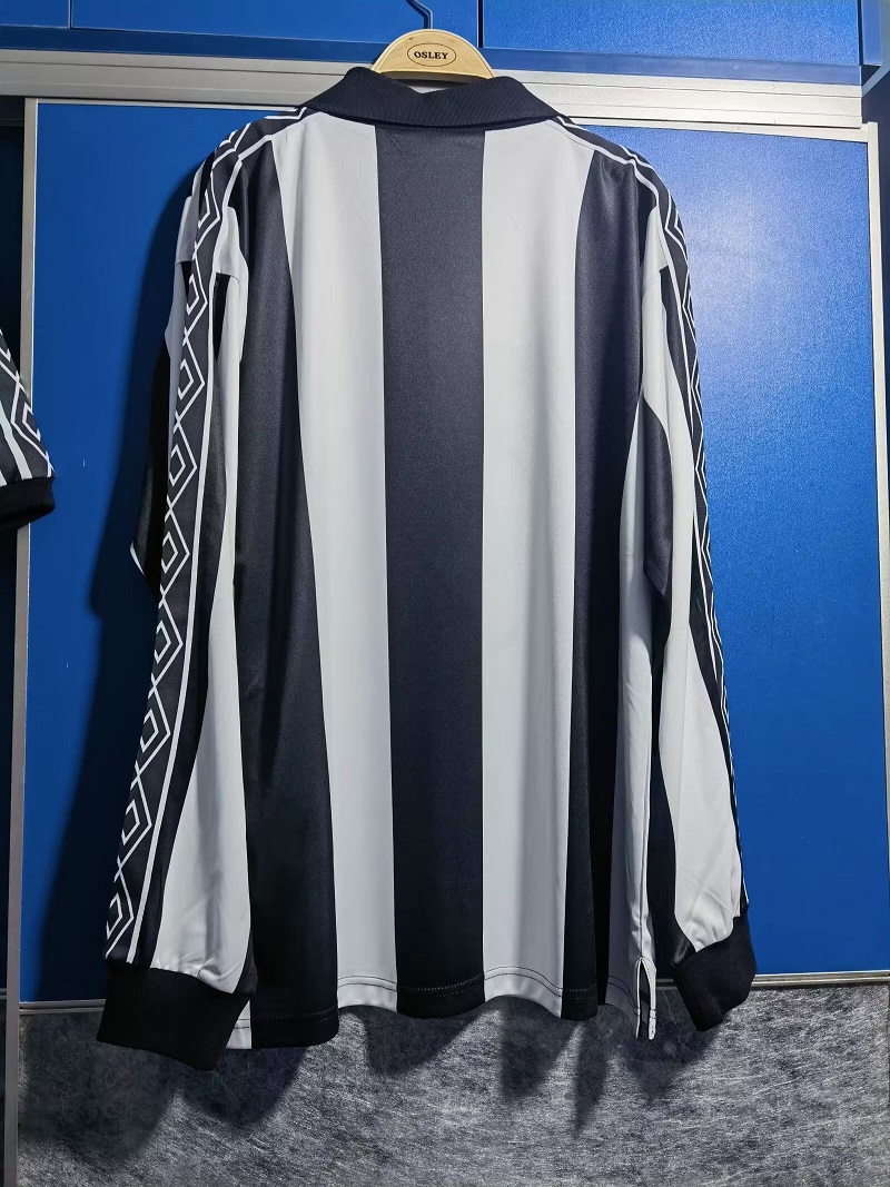 a_01-61-1.jpg NEWCASTLE UNITED 80/82 HOME RETRO FOOTBALL SHIRT LONG SLEEVE