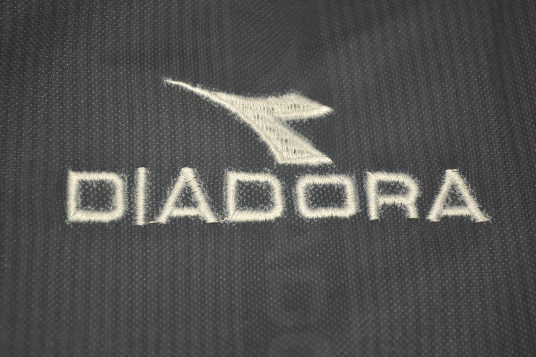 a_01_23_388d0692-bba9-433c-94b7-fb351a43d52d.jpg ROMA 1999-2000 AWAY BLACK RETRO FOOTBALL SHIRT