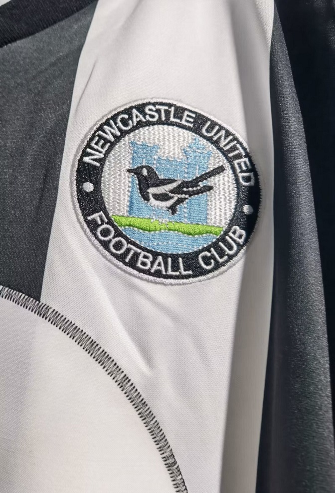 a_02-58.jpg NEWCASTLE UNITED 80/82 HOME RETRO FOOTBALL SHIRT