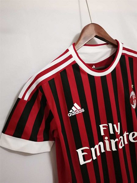 a_02_11_fa51d672-fd22-48be-ad3c-bc0d6b561ac2.jpg AC MILAN 2011- 2012 HOME RETRO FOOTBALL SHIRT