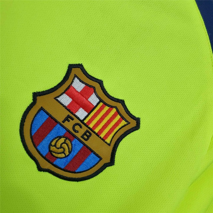 a_02_16_5982fb96-a667-4fb5-a05f-2648bb0a6eb2.jpg BARCELONA 2005-2006 AWAY GREEN RETRO FOOTBALL SHIRT