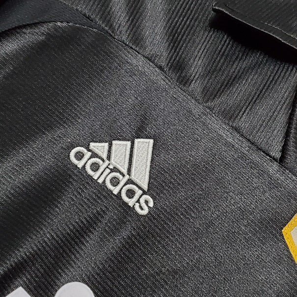 a_02_1_ead3106a-ef23-4201-b9b0-bc6a1521e70f.jpg REAL MADRID 1998 AWAY BLACK RETRO FOOTBALL SHIRT