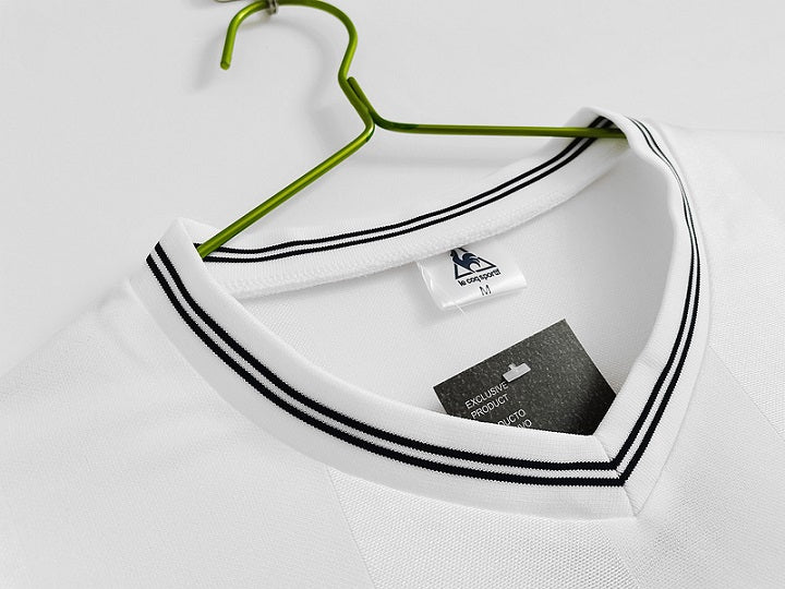 a_02_64783026-91b7-4853-bdd1-ca617e0869e4.jpg TOTTENHAM 1983-1984 UEFA Final Retro football shirt