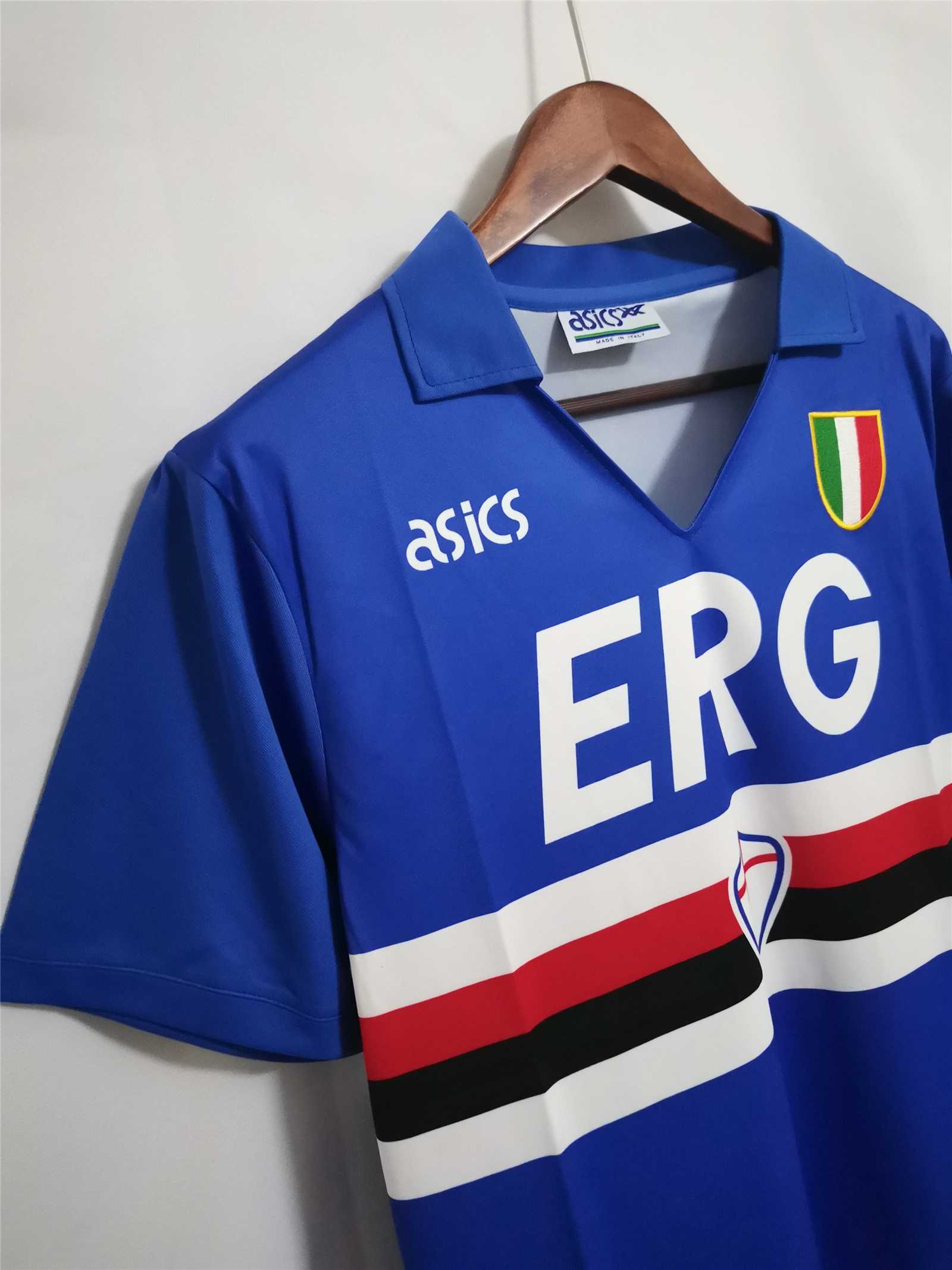 a_02_7_f33980ab-a86a-4f66-b65c-d6ae32fbdc2d.jpg SAMPDOIRA 1991- 1992 HOME RETRO FOOTBALL SHIRT