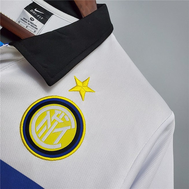 a_03_10_6af79c72-2d42-4c97-b5ca-24519d40b5f1.jpg INTER MILAN 1998 AWAY RETRO FOOTBALL SHIRT