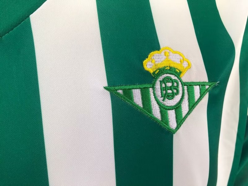 a_03_32_582841d8-a9b7-4e3a-8c32-dfede078c397.jpg REAL BETIS 1982 HOME RETRO FOOTBALL SHIRT