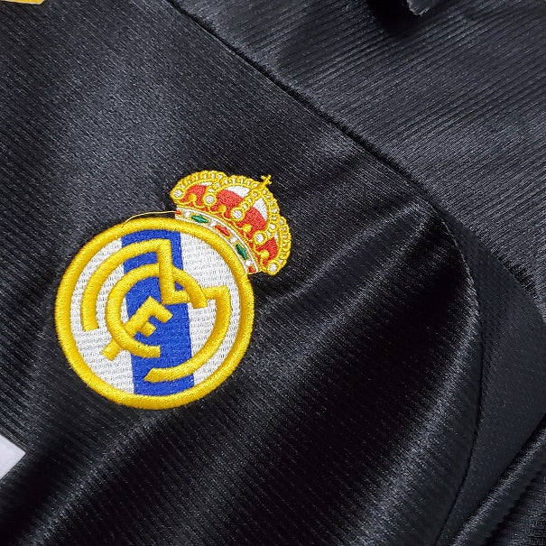 a_03_40333540-7b91-4b89-ac94-9ca905ea485c.jpg REAL MADRID 1998 AWAY BLACK RETRO FOOTBALL SHIRT