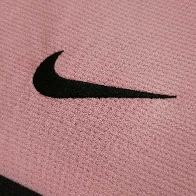 a_03_6_474a5f5e-0317-4936-a184-2dac90c8b69d.jpg JUVENTUS 2011-2012 PINK AWAY RETRO FOOTBALL SHIRT