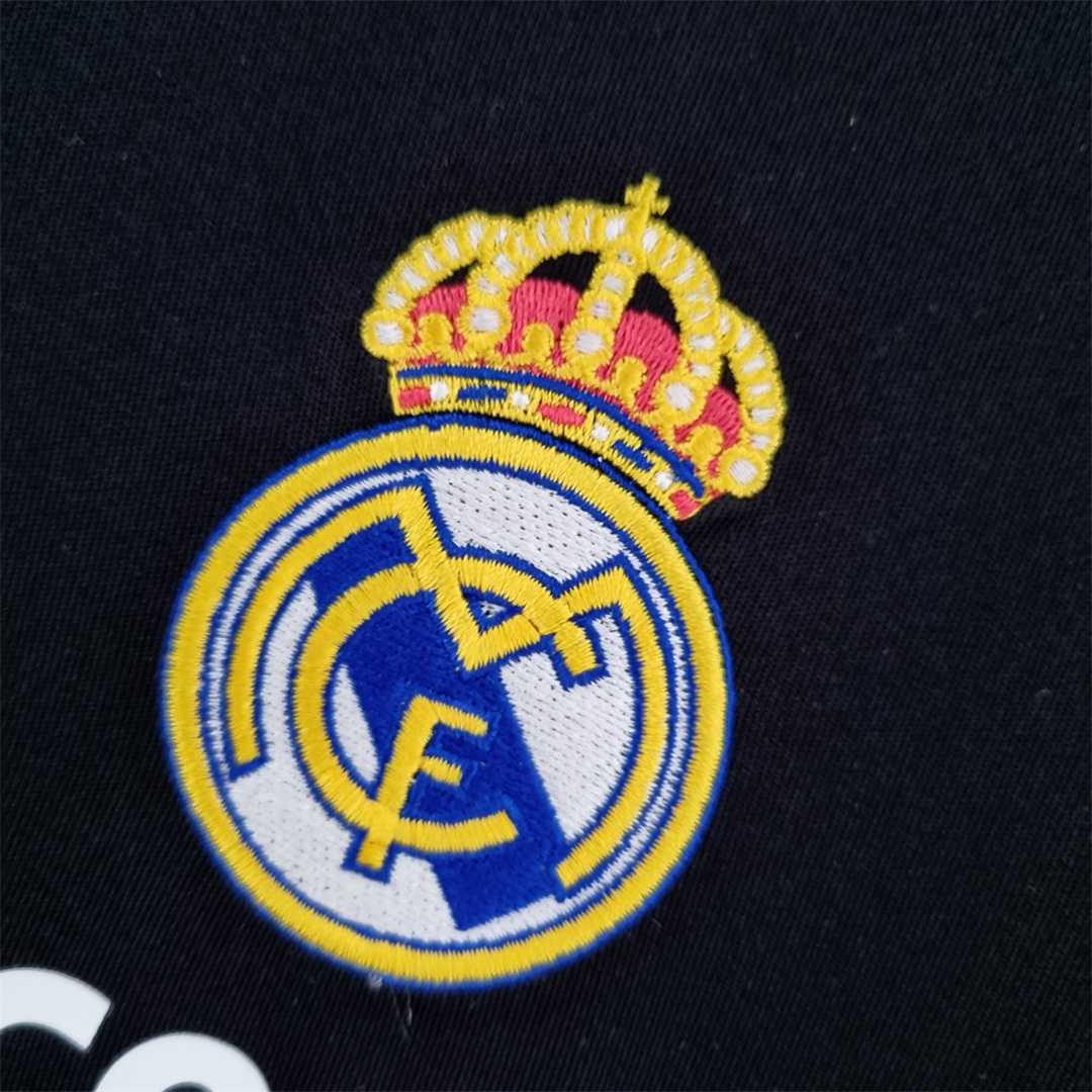 a_03_6_5306d134-f6c1-4a00-8b74-286178fd3a3f.jpg REAL MADRID 09/10 BLACK AWAY RETRO FOOTBALL SHIRT