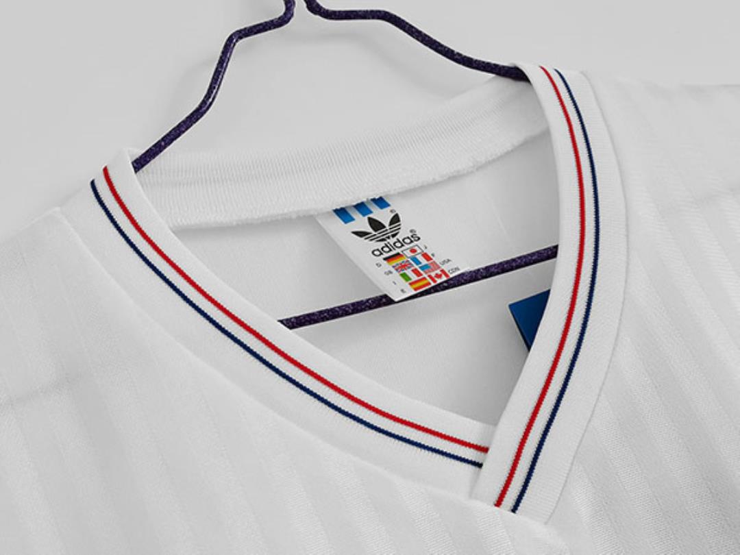 a_04_14_73134c68-20af-4043-9567-b66359acc881.jpg MARSEILLE 1990-1991 HOME LONG SLEEVE RETRO FOOTBALL SHIRT