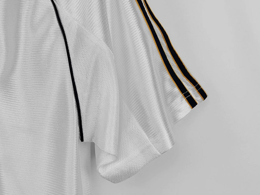 a_04_a7e3967f-92d9-4ecd-aece-57c48fad3121.jpg REAL MADRID 1998 HOME RETRO FOOTBALL SHIRT