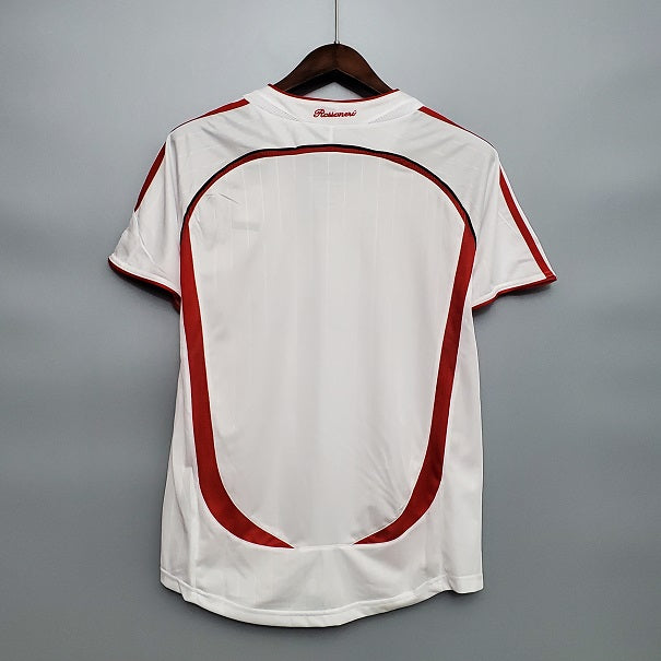a_05_9bbb507c-7c08-4f61-8443-cdc2defe7b56.jpg AC MILAN 2006 - 2007 UCL FINAL AWAY RETRO FOOTBALL SHIRT