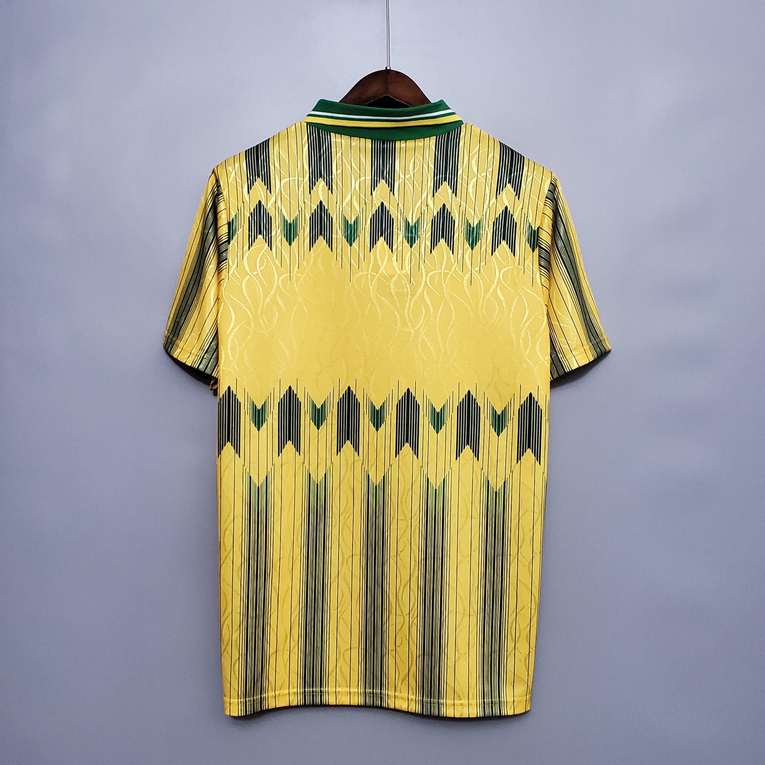 a_06_12_1ac8401d-3436-490f-8700-9bebfa79255e-scaled-1.jpg Celtic 89/91 Away Yellow Retro Football Shirt