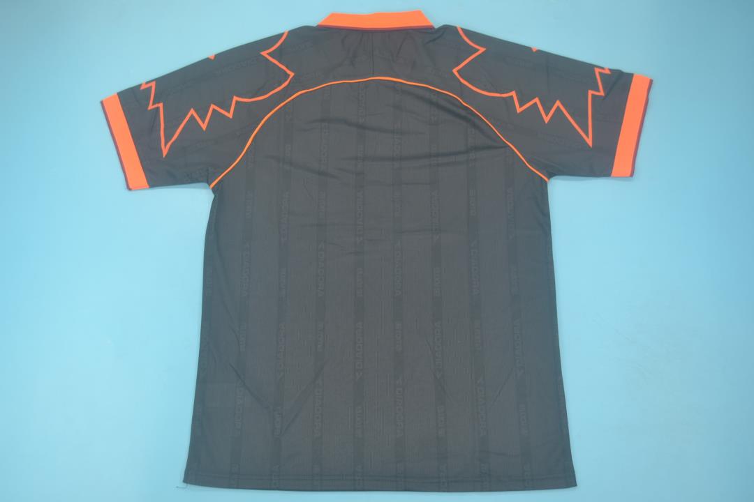 a_06_13_1f3c6eab-96e8-401e-a7bb-67c14fb00803.jpg ROMA 1999-2000 AWAY BLACK RETRO FOOTBALL SHIRT