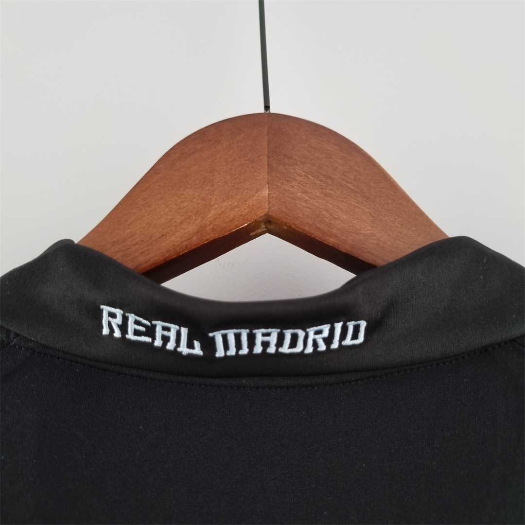 a_07_1_c324934f-68dd-48ec-a76b-133cef9751a7.jpg REAL MADRID 09/10 BLACK AWAY RETRO FOOTBALL SHIRT