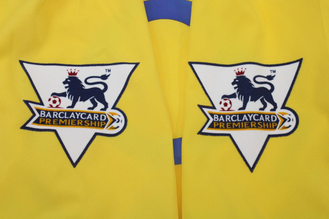 a_09-6-1.jpg Arsenal 03/05 Away Retro Yellow Football Shirt