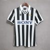 JUVENTUS 1996-1997 HOME RETRO FOOTBALL SHIRT JUVENTUS 1996-1997 HOME RETRO FOOTBALL SHIRT