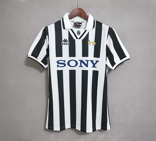 a_9_5d055427-10ce-4a22-b334-d5575ac848a7.jpg JUVENTUS 1996-1997 HOME RETRO FOOTBALL SHIRT