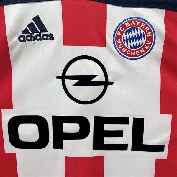 kiotviet_5b601aa2d3ea43a1fa79b0b9150389b4 Retro Jersey Bayern Munich 2000 - Away Shirt