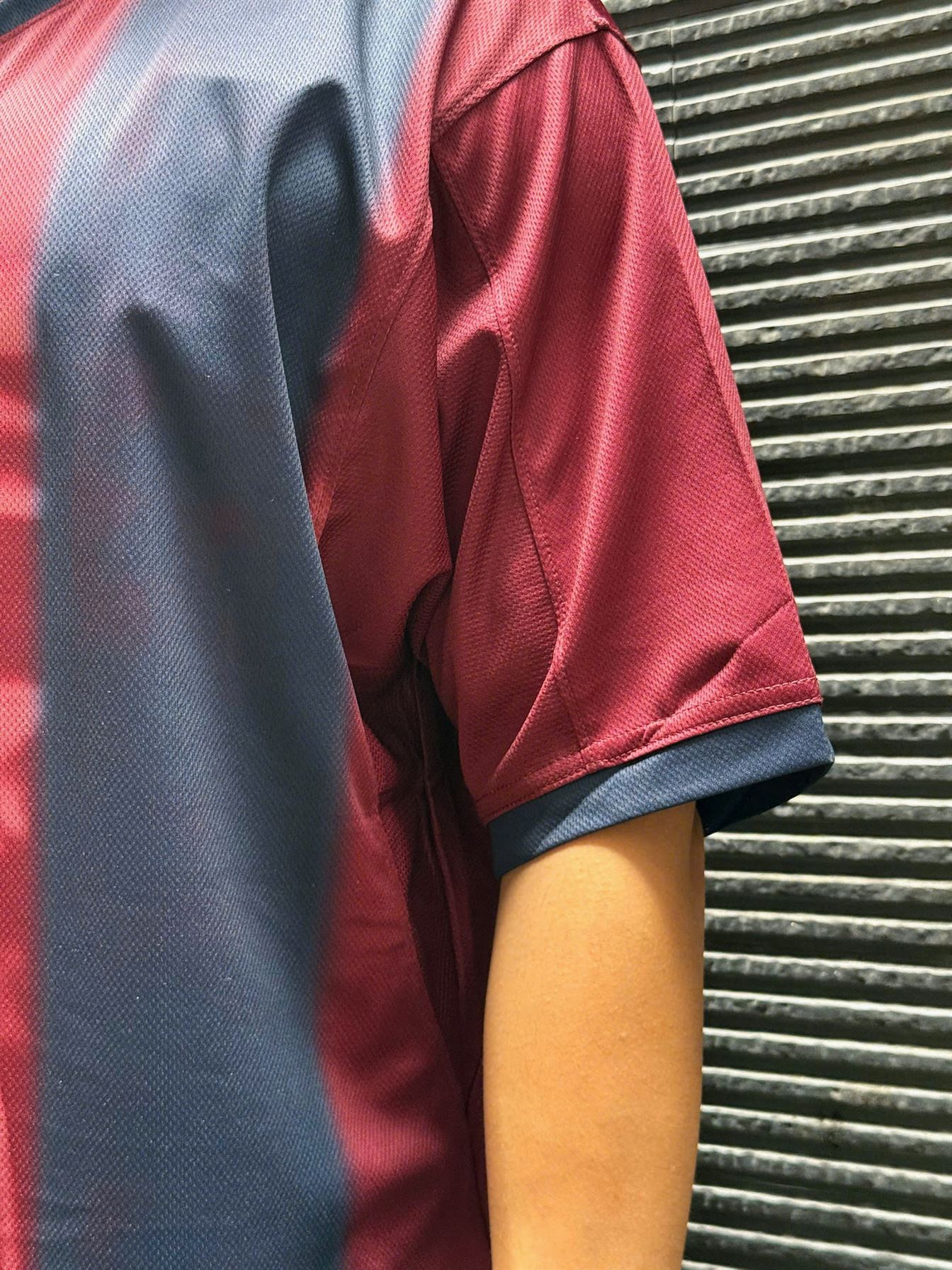 Mass Image Compressor, Quality:80 Travis Scott x FC Barcelona Retro 2000/2001 Home Skeleton Jersey