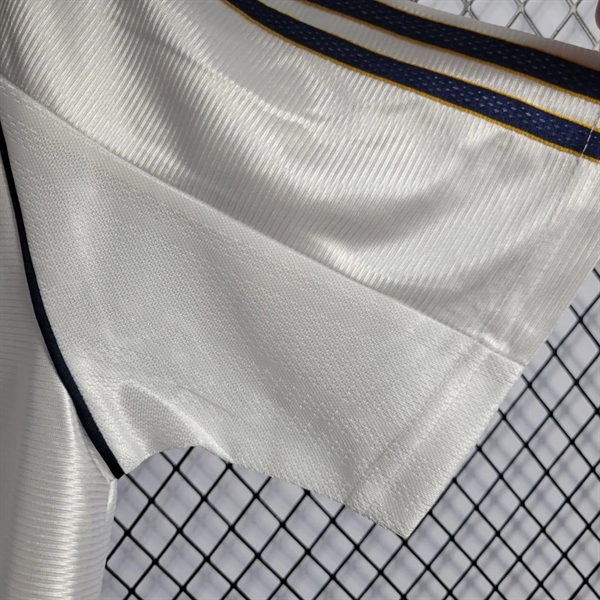 kiotviet_5c19f351c1e6fee7b72e28aa28285faa Real Madrid Retro Soccer Jersey 1998 - Home Shirt Name Number Set #7 RAUL