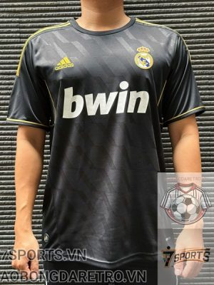 Real Madrid Retro Soccer Jersey 2012 - Away Shirt