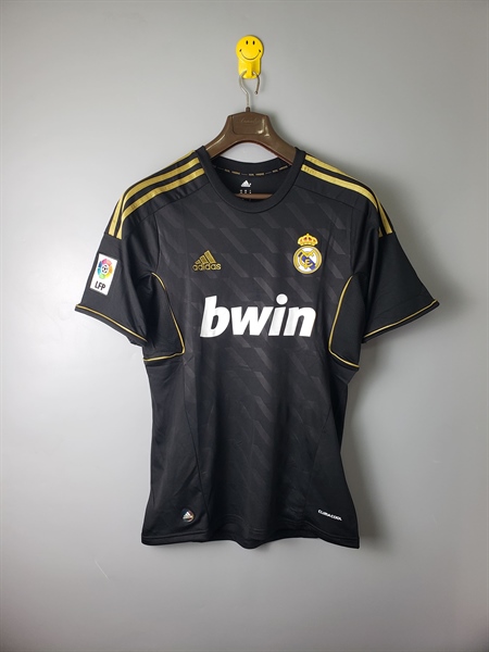 kiotviet_d9a8770f69a15a96a03c6683a74b6b08 Real Madrid Retro Soccer Jersey 2012 - Away Shirt