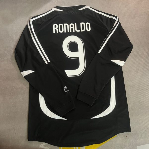 Ronaldo Nazario R9 Number #9 Real  Madrid 2006-2007 Black Long Sleeve Soccer Jersey Soccer Shirt