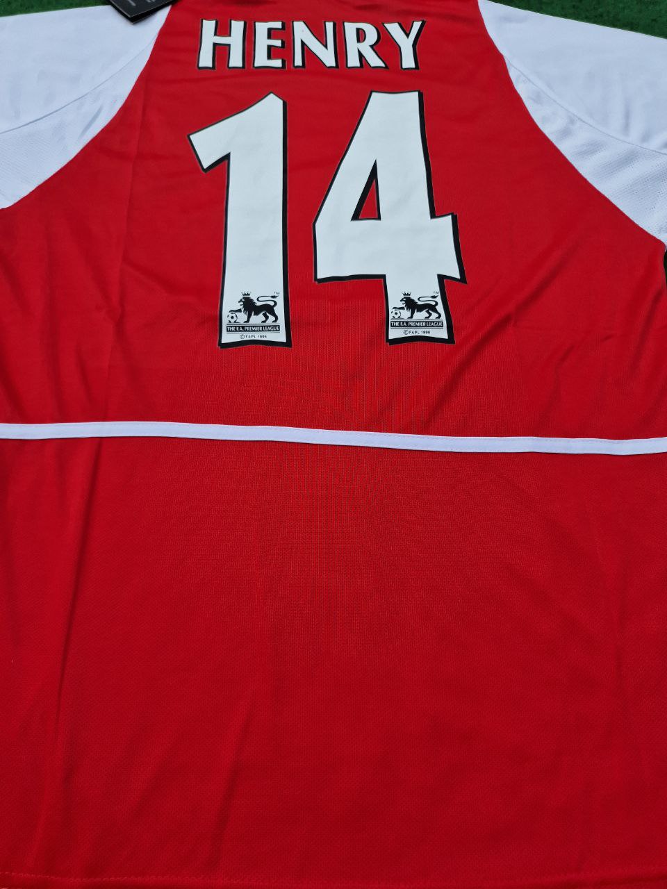 IMG-20250801_114340_471 Thierry Henry Number #14 - Arsenal o2 2002/03 Home Retro Kit Jersey Trikot Maillot Soccer