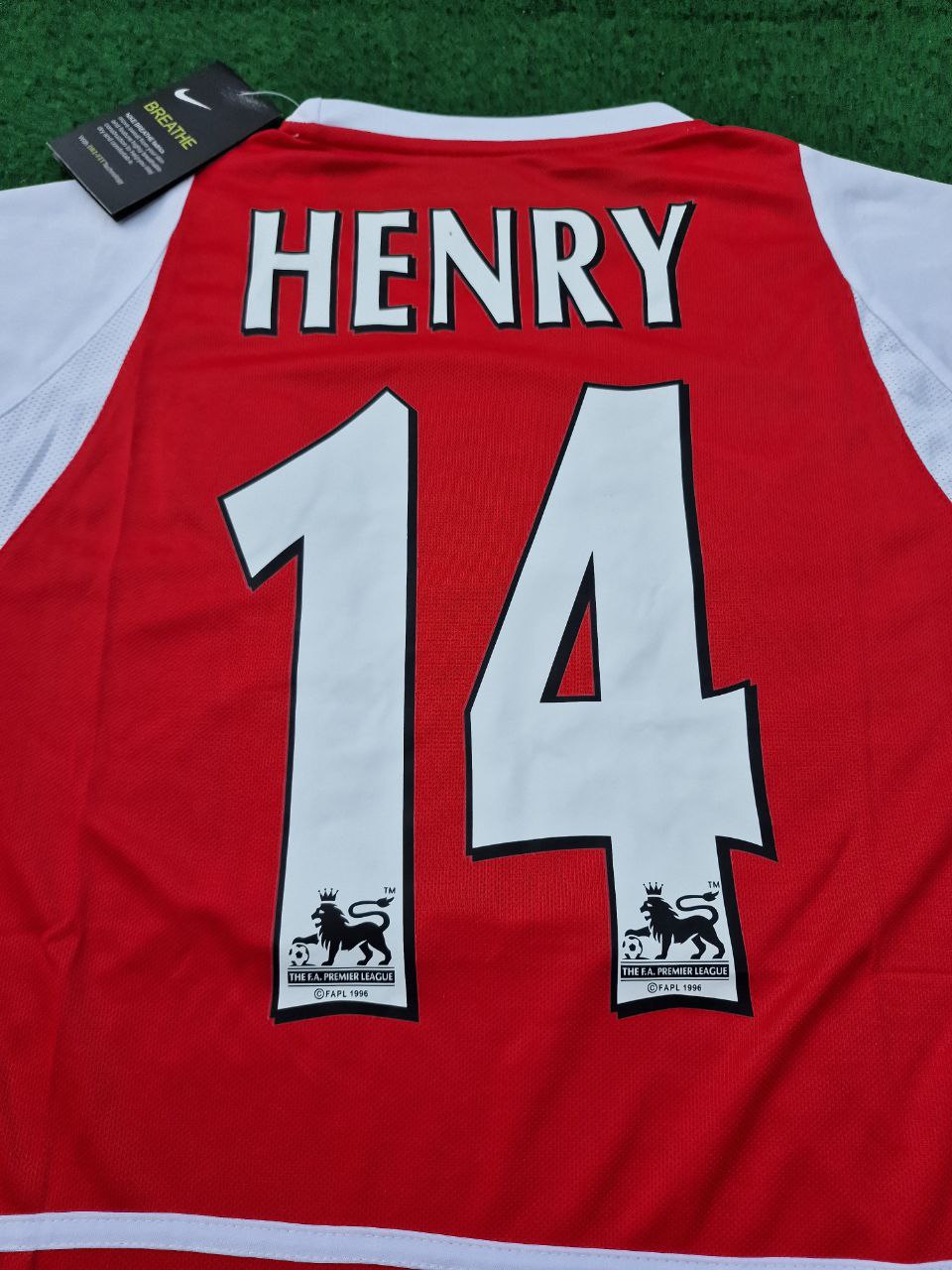 IMG-20250801_114340_861 Thierry Henry Number #14 - Arsenal o2 2002/03 Home Retro Kit Jersey Trikot Maillot Soccer
