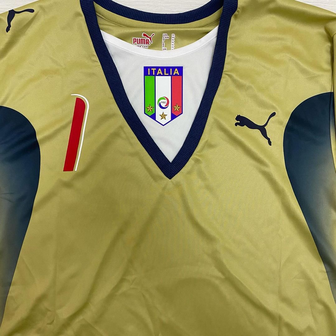 Snapinsta.app_434523490_2099632580422904_9030001651249034858_n_1080 Gianluigi Buffon Number #1 Italy 2006 World Cup Germany Retro Goalkeeper Jersey
