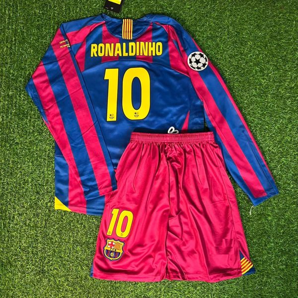 Ronaldinho Gaucho Number #10 – Barcelona 2006 Retro Long Sleeve Football Jersey