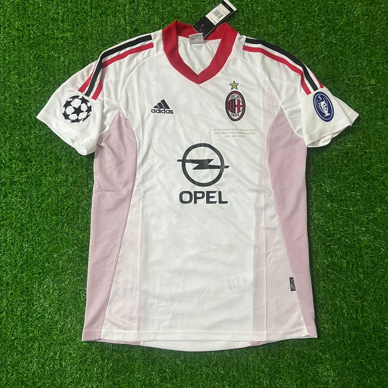 andriy-schevchenko-milan-2003-manchester-final-kit-jersey-maillot-trikot-front Andriy Shevchenko Number #7 AC Milan 2003 Champions League Final Old Trafford White Retro Jersey Maglia Maillot
