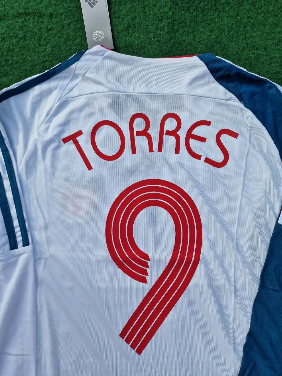photo_1_2024-08-21_00-27-45 Fernando Torres Number #9 Liverpool 2007 White Blue Long Sleeve Retro Jersey Trikot Maglia