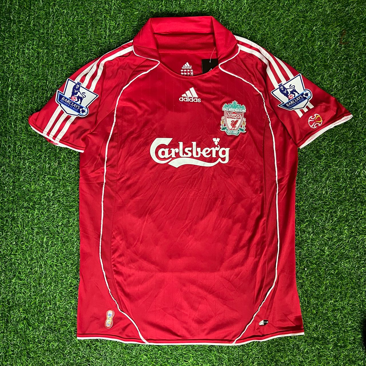 steven-gerrard-liverpool-2007-2008-carlsberg-premier-league-kit-jersey-maillot-trikot-front Steven Gerrard Number #8 Liverpool 2007/08 Premier League Jersey Trikot Maillot