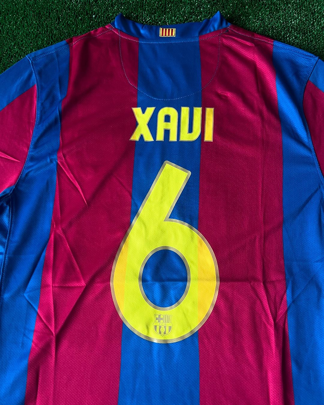 Snapinsta.app_457145727_18010801247616234_2791386132950471679_n_1080 Xavi Hernandez Number #6 Barcelona 2007 2008 Retro Jersey Maillot Trikot Maglia