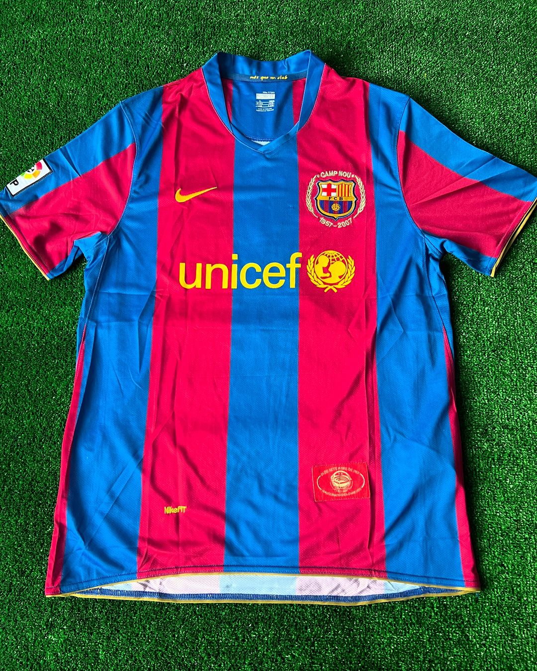 Snapinsta.app_457484065_18010801190616234_8641924130743755112_n_1080 Xavi Hernandez Number #6 Barcelona 2007 2008 Retro Jersey Maillot Trikot Maglia