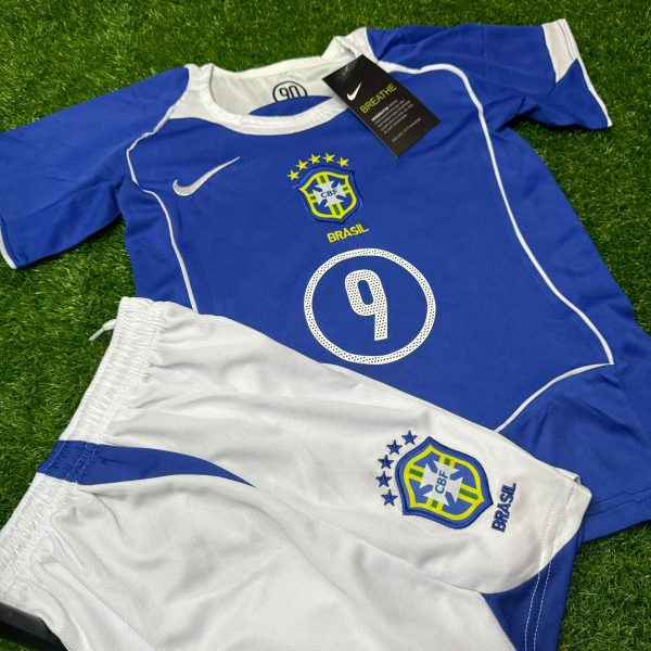 Ronaldo Nazario Brazil 04/06 Away Kids Kit – Kit Jersey for Children – | KinderTrikot | Maillot Enfant Soccer Shirt