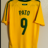 Alexandre Pato Brazil 2010 World Cup Retro Yellow Jersey Trikot Alexandre Pato Brazil 2010 World Cup Retro Yellow Jersey Trikot
