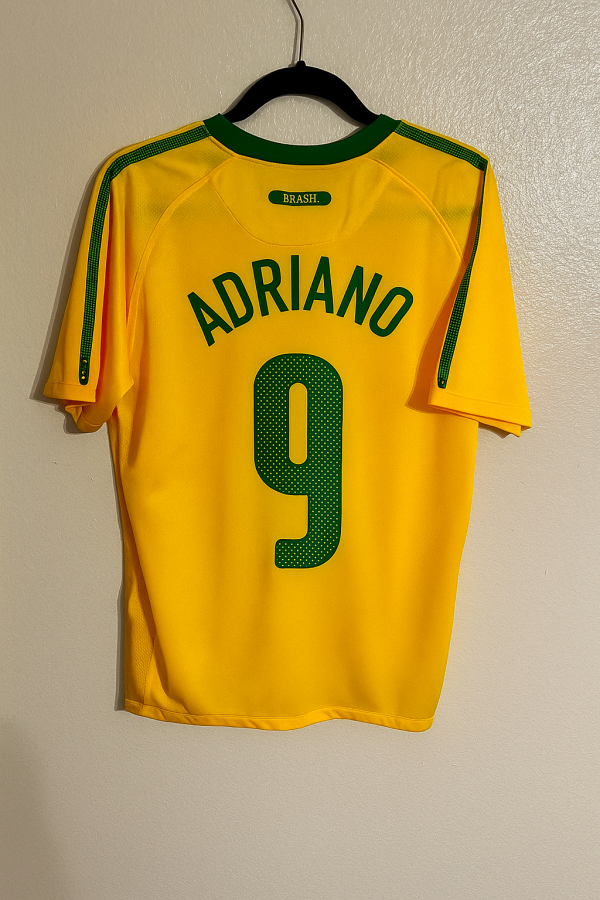 Adriano 9 Brazil 2010 World Cup Retro Yellow Jersey Trikot