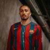 Ronaldinho FC Barcelona 2005/06 Reissue Long Sleeve Jersey
