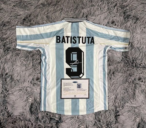 Gabriel Batistuta SIGNED Argentina 1998 Home Jersey/Shirt - COA - 97/98 Retro
