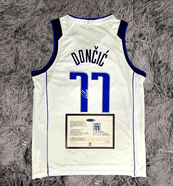 Luka Doncic SIGNED Dončić Signature Dallas Mavericks White Shirt/Jersey - COA - 21/22